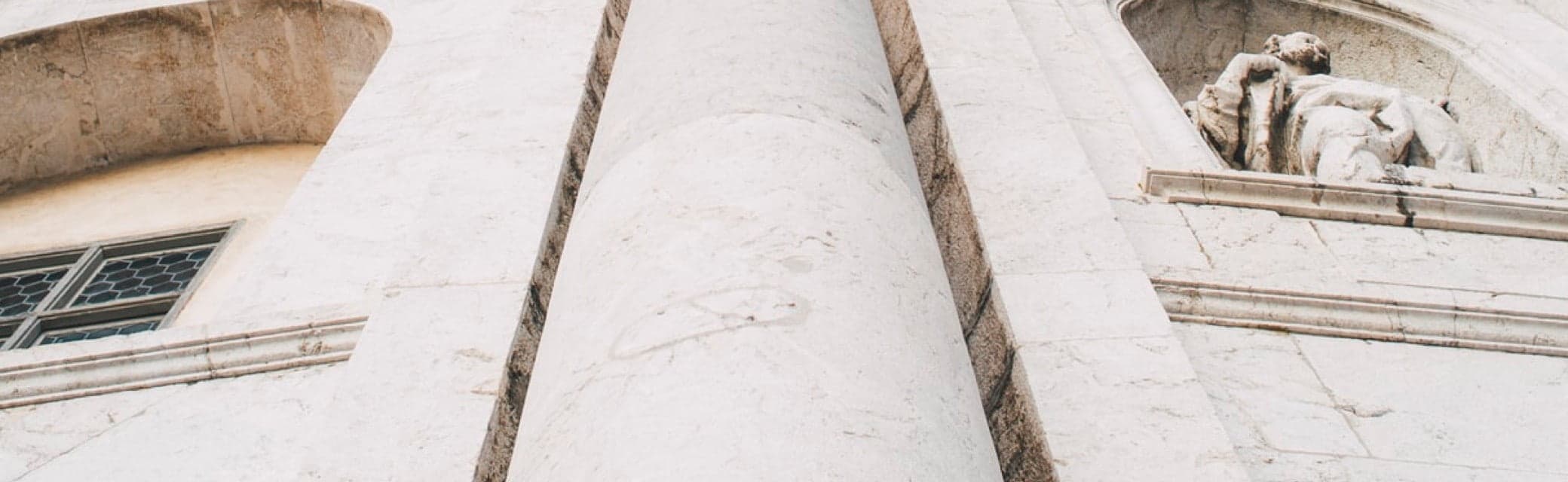 Выписать прописанного человека в Карачеве